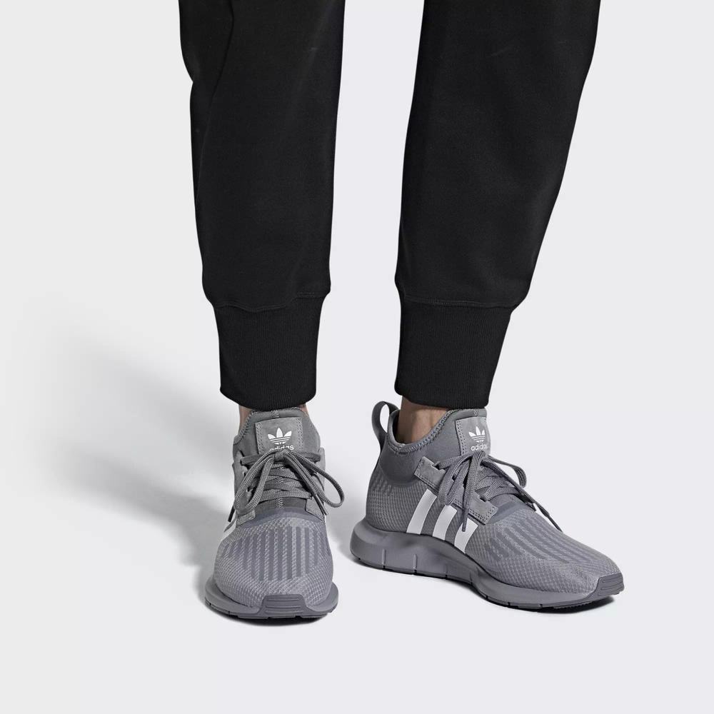 Adidas Swift Run Barrier Tenis Grises Para Hombre (MX-44346)